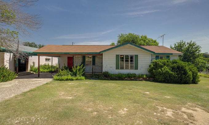 Lake Whitney House | Relax By Lake, Hike From Your Door: Whitney Home