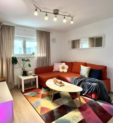 Etelainen District Apartment | Relax by the Sea 4 Min to Beach Free Parking