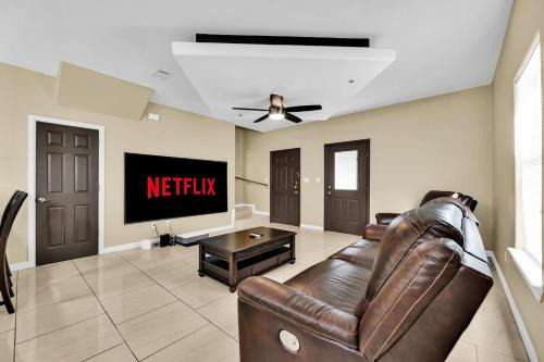 McAllen Apartment | Relax & Enjoy In Our Spacious Townhome Getaway D