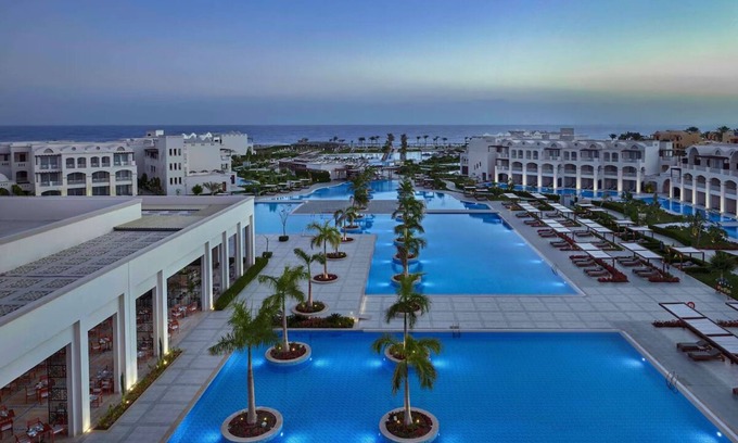Red Sea Coast Hotel | Relax & Explore | 5 Heated Pools, Spa, Reef Snorkeling, 4 Sea-view Room Comfort