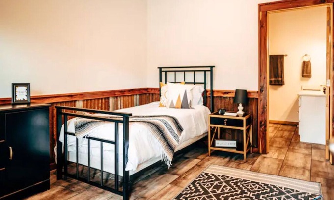 Athens Hotel | RELAX. Hotel-Style Room on Beautiful Private Campground. Stone 3