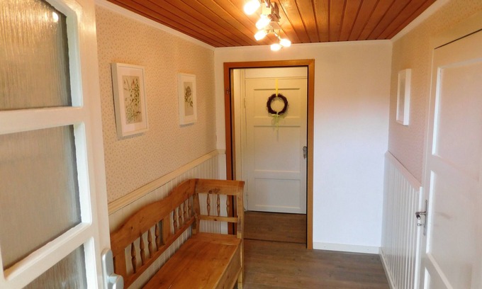 Ihlienworth Apartment | Relax in a quiet location close to nature! Garden by the river!