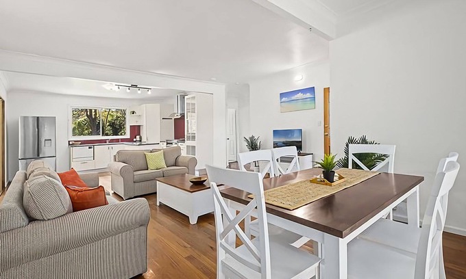 Mylestom Cabin | Relax in comfort and get back to nature in the largest of 4 waterside Cabins