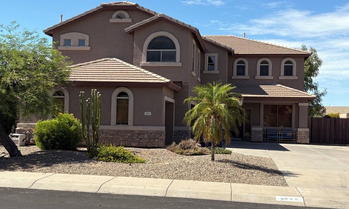 Coronado Ranch House | Relax in the Gilbert Getaway
