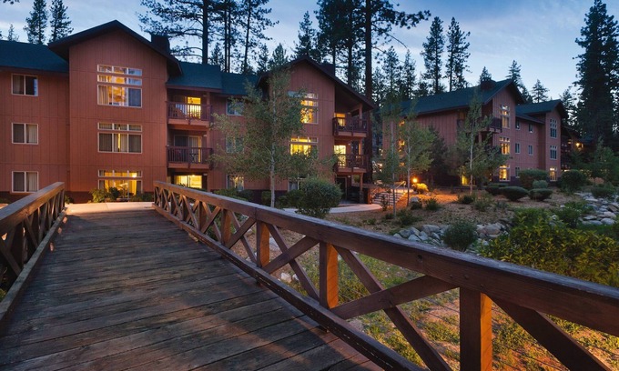 Round Hill Village Resort | Relax in the scenic beauty!