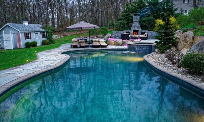 Noank House | Relax, Indulge, and Experience!