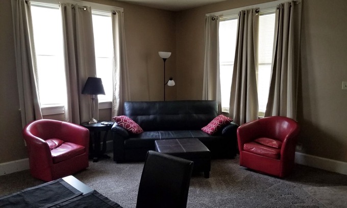 Evansville House | Relax Inn this Knotty & Nice entire Home