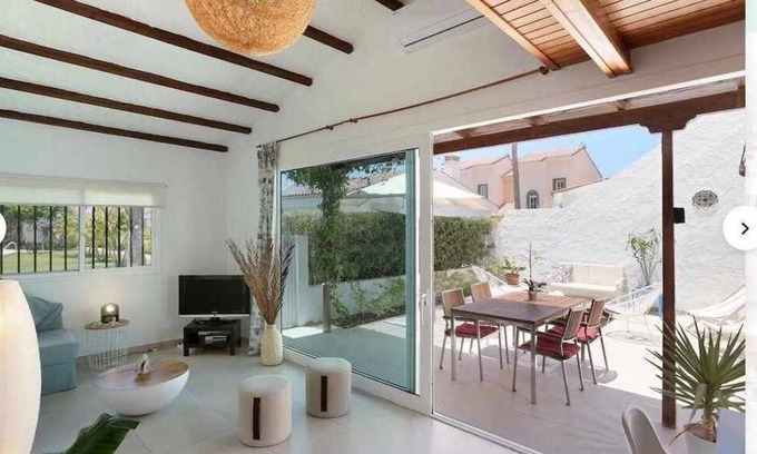 Pasito Blanco House | Relax Pasito Blanco