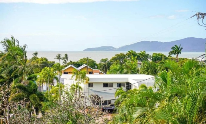 Belgian Gardens Apartment | Relax*Private*Pool*Seaview* Belgian Gardens* U2#