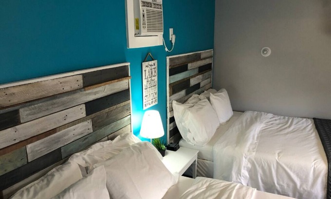 Monticello Hotel | Relax & Recharge – Lake Views Just Outside Your Door