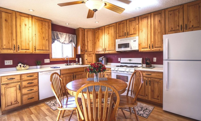 New Auburn House | Relax, Rejuvenate & Renew in Lower Long Lake Area