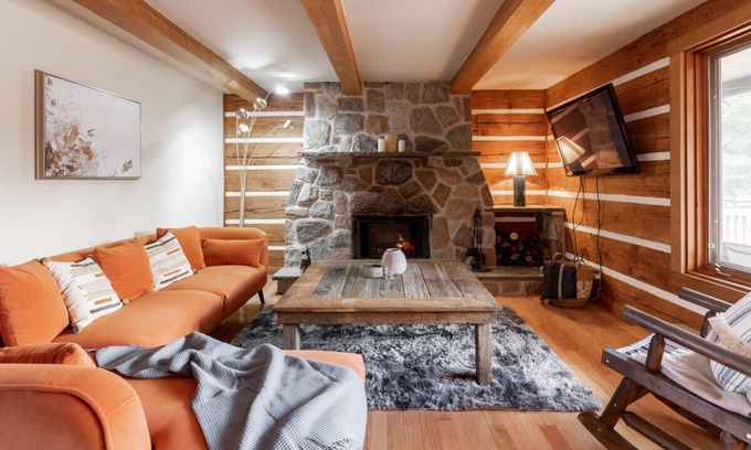 Amherst Cottage | Relax & Rewind SPA Tremblant