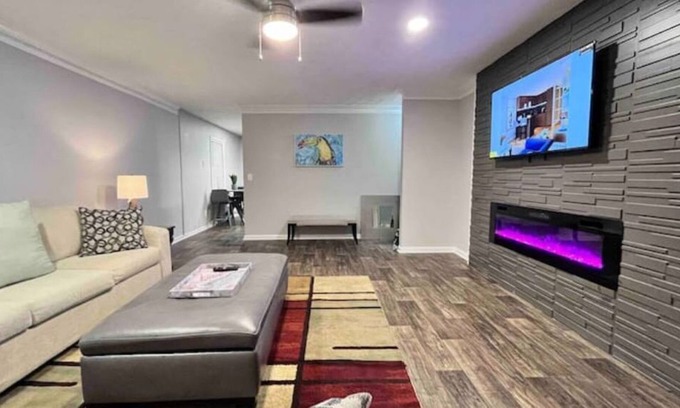 Conyers House | Relax & Sleep 2-Bedrooms Retreat
