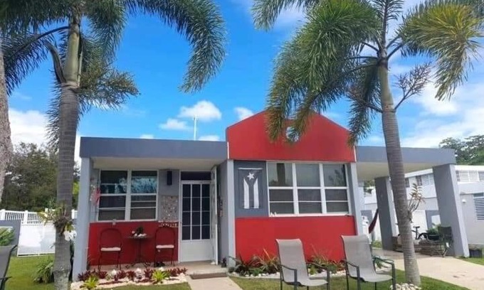 Candelero Abajo House | Relax Suite Humacao Room in the family house