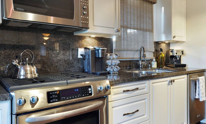 Coquitlam House | Relax & unwind in the stunning NightinGale Suite