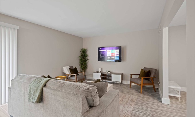 Rochester Apartment | Relax & Unwind in Rochester Cozy Vacation Spot
