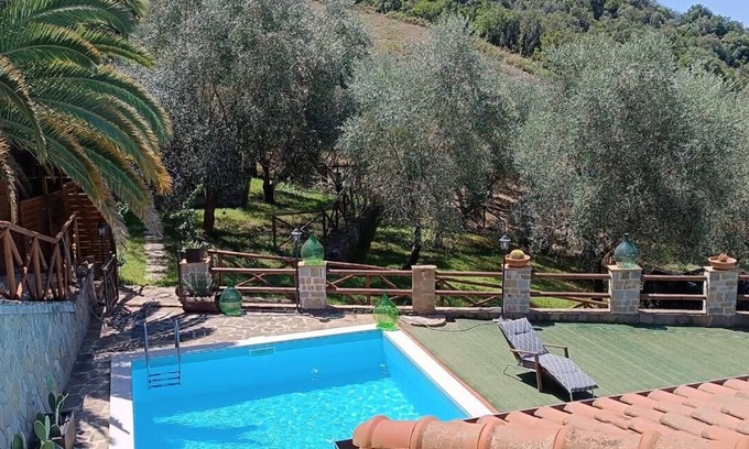 Perdifumo House | Relaxation and nature in Cilento: apartment with pool near the sea