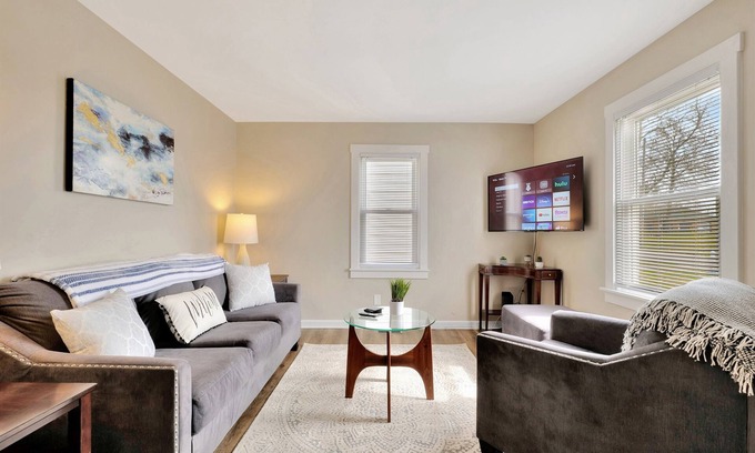 Decatur House | Relaxing - 2 Bdrm - Dog Friendly Home!