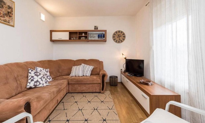 Trilj House | Relaxing Bisko Retreat with Outdoor Pool, Furnished Terrace and BBQ - Four Bedroom Holiday Home