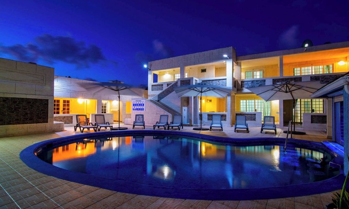 St. Lawrence Gap Condo | Relaxing Boutique Retreat Near Beach with WiFi