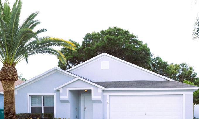 Signal Hill House | Relaxing four bed room getaway built for long stays