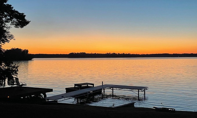 Britt House | Relaxing Get-a-Way with so much to offer