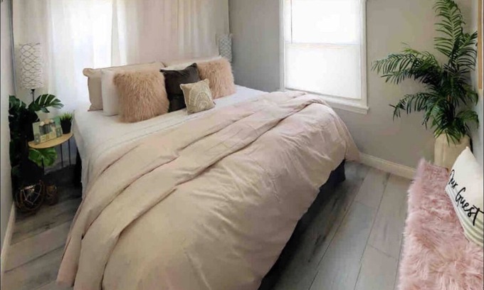 Warren House | Relaxing Get Away| King Bed| Netflix| Washer Dryer