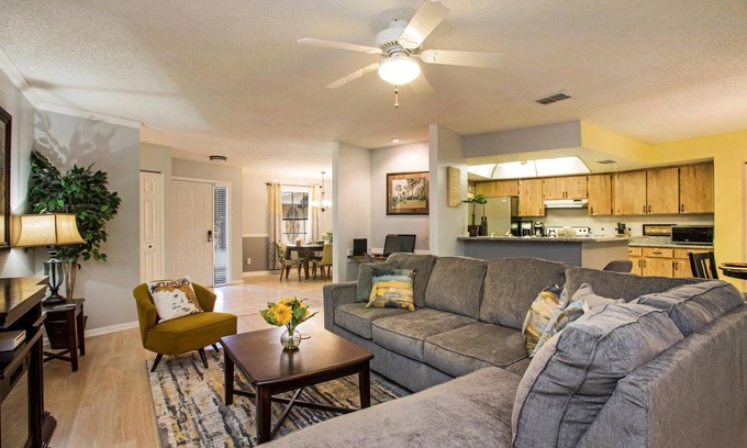Citrus Park House | Relaxing Getaway: King Bed, Hot Tub, Pool Table, Ping Pong & Private Yard!
