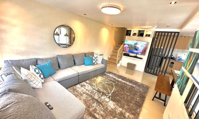 Angeles City House | Relaxing Home in Mansfield Residences