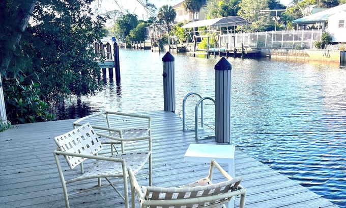 Central Naples House | Relaxing house with spacious dock tucked on Gordon River. Live the Florida dream