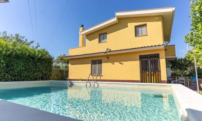 Francavilla di Sicilia House | Relaxing Escape in Francavilla