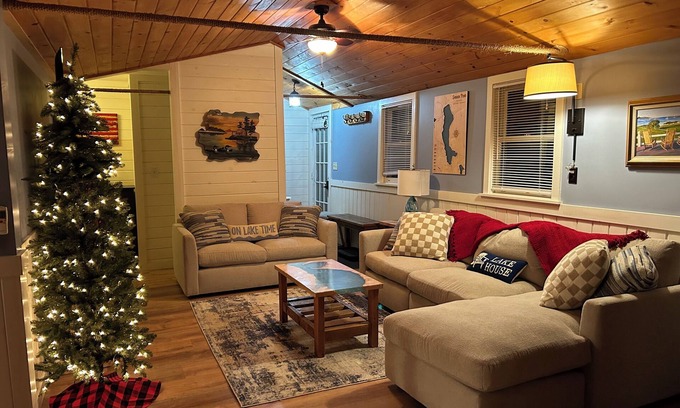 Embden House | Relaxing Lakeside Getaway for 8. On ATV and snowmobile trails, free kayak use