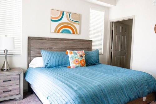 Eastwood Village Apartment | Relaxing Mexico Home with Pool & Hot Tub #308