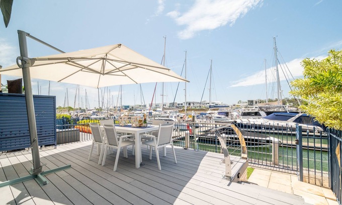Gold Coast House | Relaxing Oasis Marina