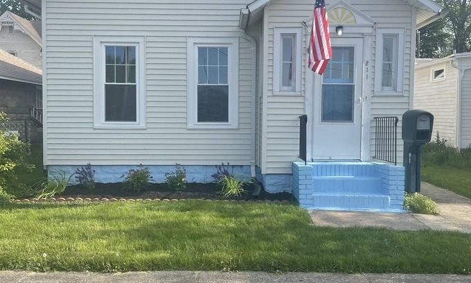 Port Clinton House | Relaxing Port Clinton Getaway