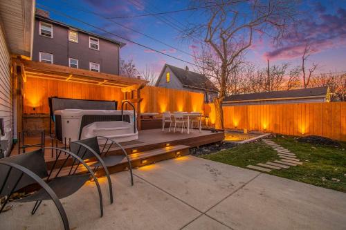 Benson House | Relaxing Spot with Zen Garden & Year-Round Hot Tub