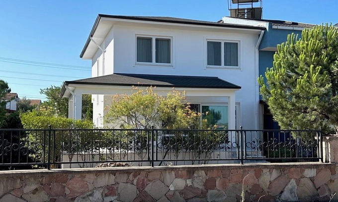 Ayvalik Villa | Relaxing Stay by the Beach