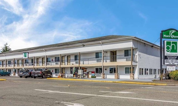 Aberdeen House | Relaxing Stay! Free Parking and Breakfast, Pets Allowed, Near Peels Slough!