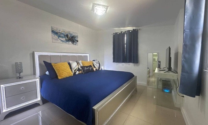 Pembroke Pines Apartment | Relaxing Studio Getaway w/BBQ, Patio & Parking