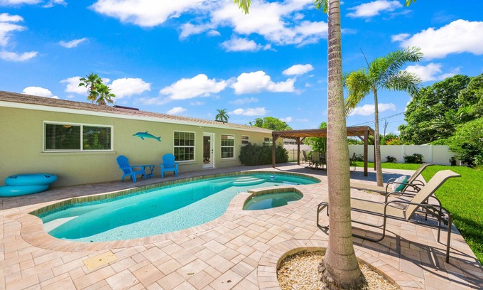Harbor Hills House | Relaxing Tropical Escape with Private Pool and Spa