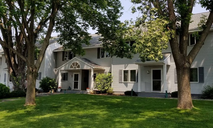 Wabasha Condo | Relaxing two bedroom riverside condo