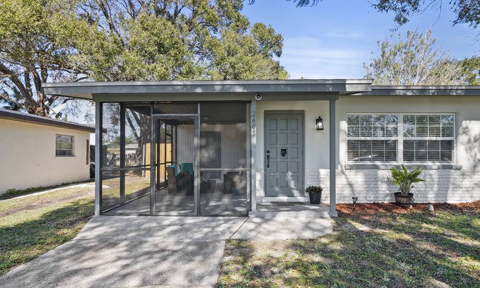 South Bradenton House | Relaxing West Bradenton Home 4 Bed/2 Bath/Close To Various Beaches/Ideal Area