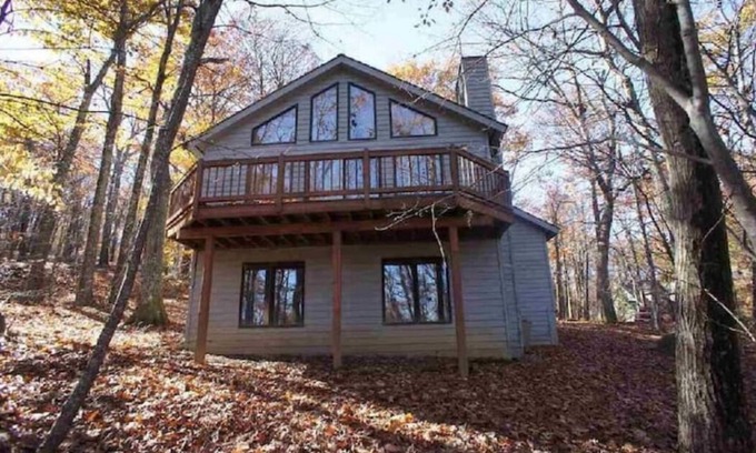 Chestnut Springs House | Relaxing Wintergreen Chalet