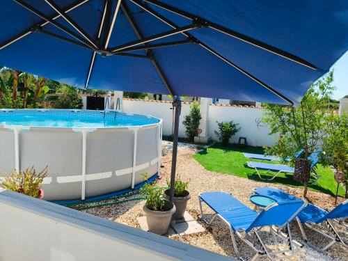 Ag. Georgios Bed & Breakfast | Relaxrooms, room with 1 queen size bed
