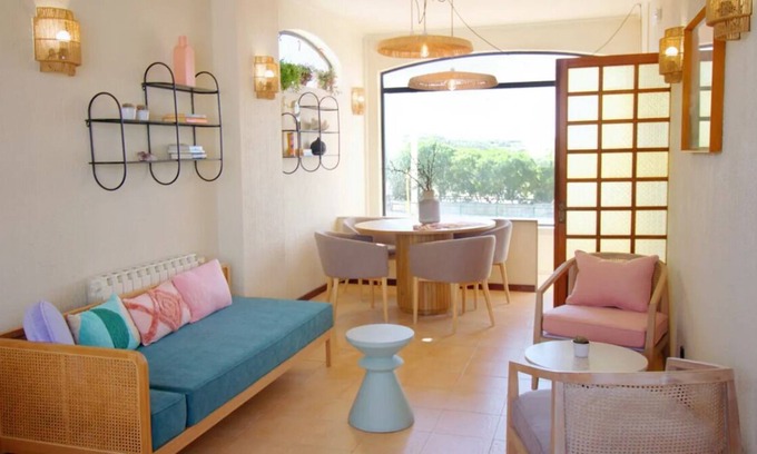 Praia das Macas House | Relish in Modern-Style Comfort! Sun Terrace, Beachfront and Pets are Welcome!