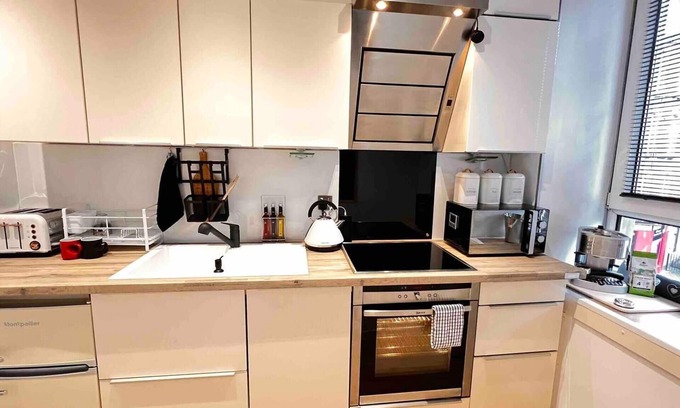 Dundee Apartment | Remarkable 1-bed Apartment in Dundee