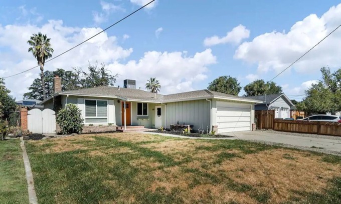 Livermore House | Remodeled 3 bedroom home close to downtown