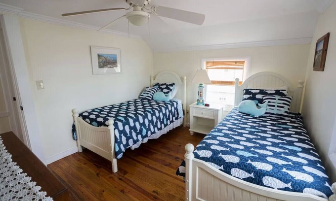 Clinton House | Remodeled 4 BR Waterfront Beach House with all the Comforts of Home.and more!