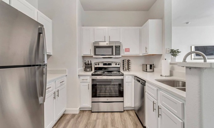 Clearfield Apartment | Remodeled Apt Pool Gym - Near Hill AFB Lagoon