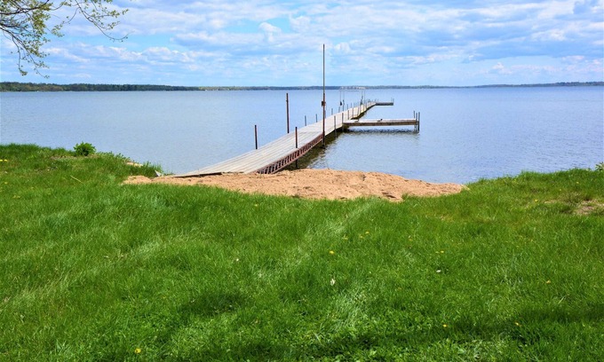 Brainerd Cabin | Remodeled Cabin, Grill, Outside Seating, New Heating & AC, Dock, Swimming & More